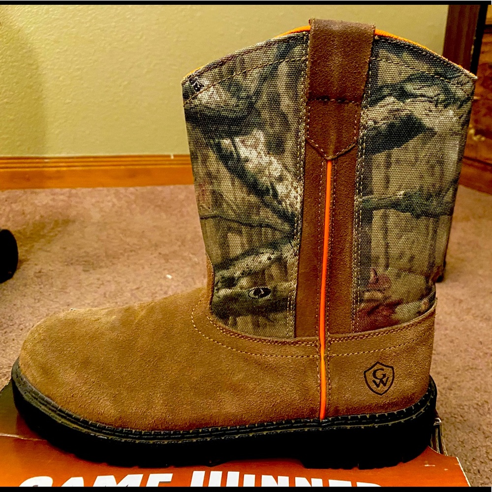 Game winner YB Camo Wellington Boots
